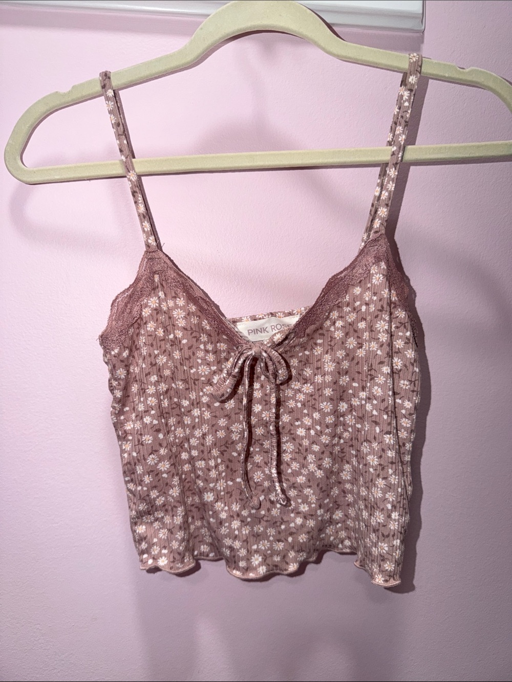 Pink Rose Mauve Floral Lace Trim Cropped Tank